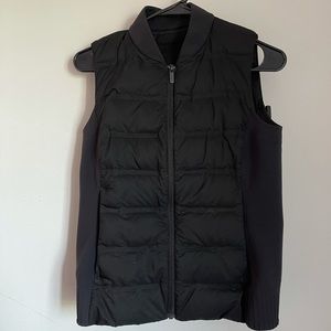 Lululemon Size 4 Black Vest